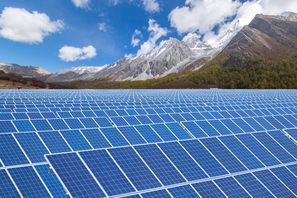 Profiling the five largest solar power plants in China